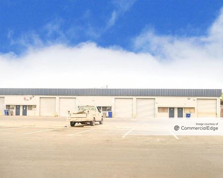Preview of commercial space at 3188 North Marks Avenue