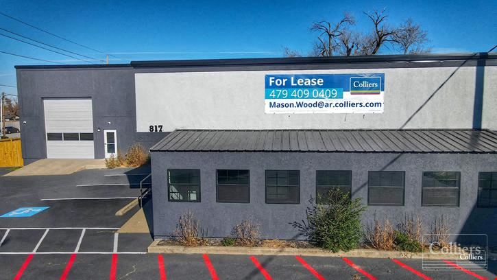 817 W Walnut Street, Rogers, AR