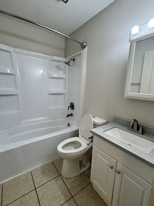 152 & 162 S Dipper Ln