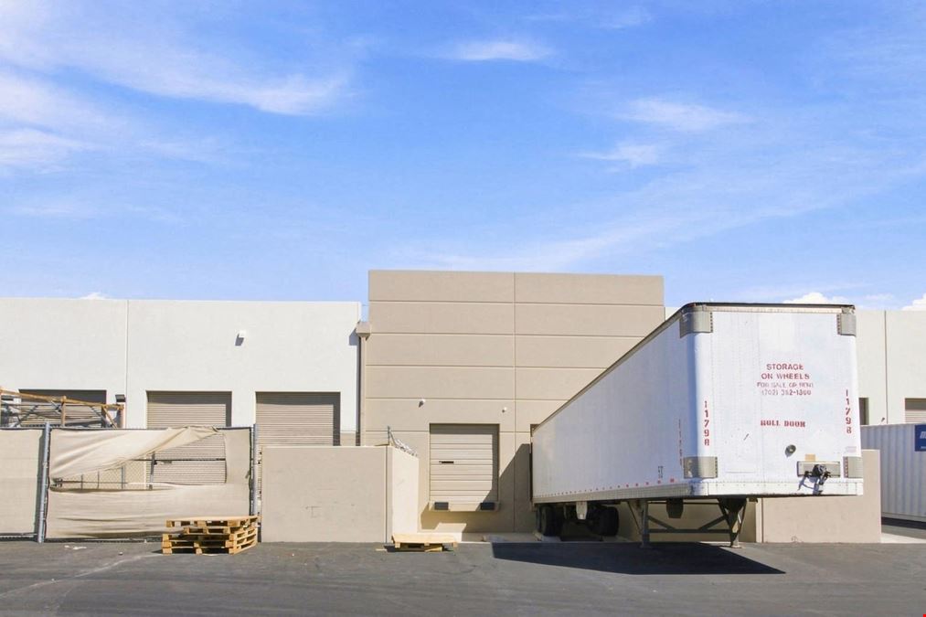 Runway Center | 10,000 SF Industrial Sublease | Suites G-H