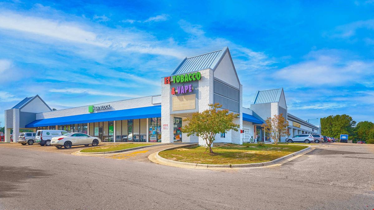 Southwind Plaza – Flexible Retail Spaces from 1,200 to 18,000+ SF