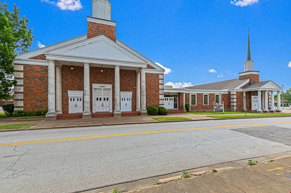 35,000 SF Church & 20,000 SF Youth Center For Sale in Downtown Greenville, TX