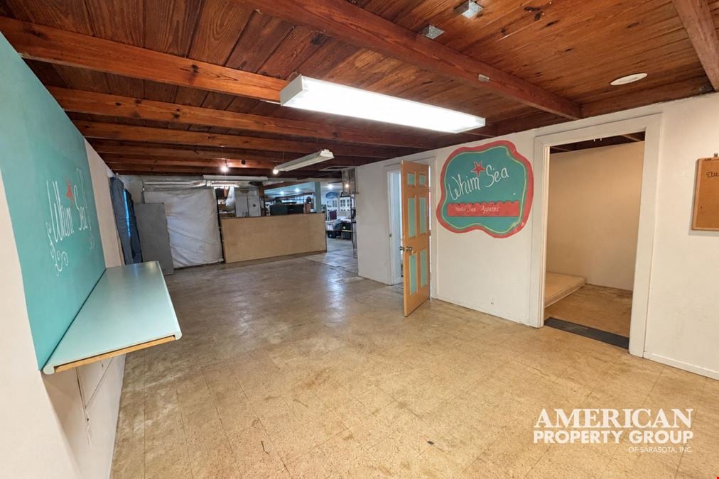 Freestanding Coastal Retail on Placida Road