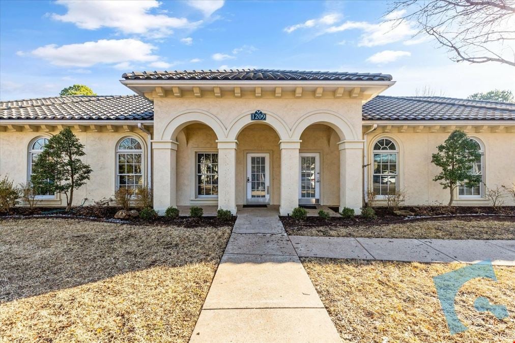 1209 South White Chapel Blvd