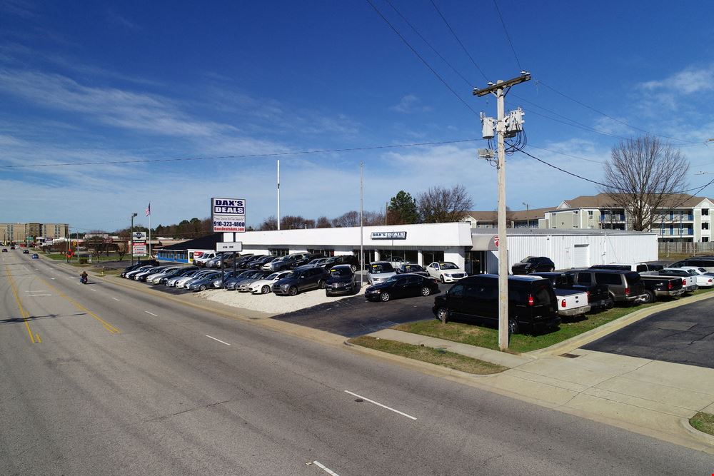 15,000+ SF Retail, Flex, Auto Location For Lease