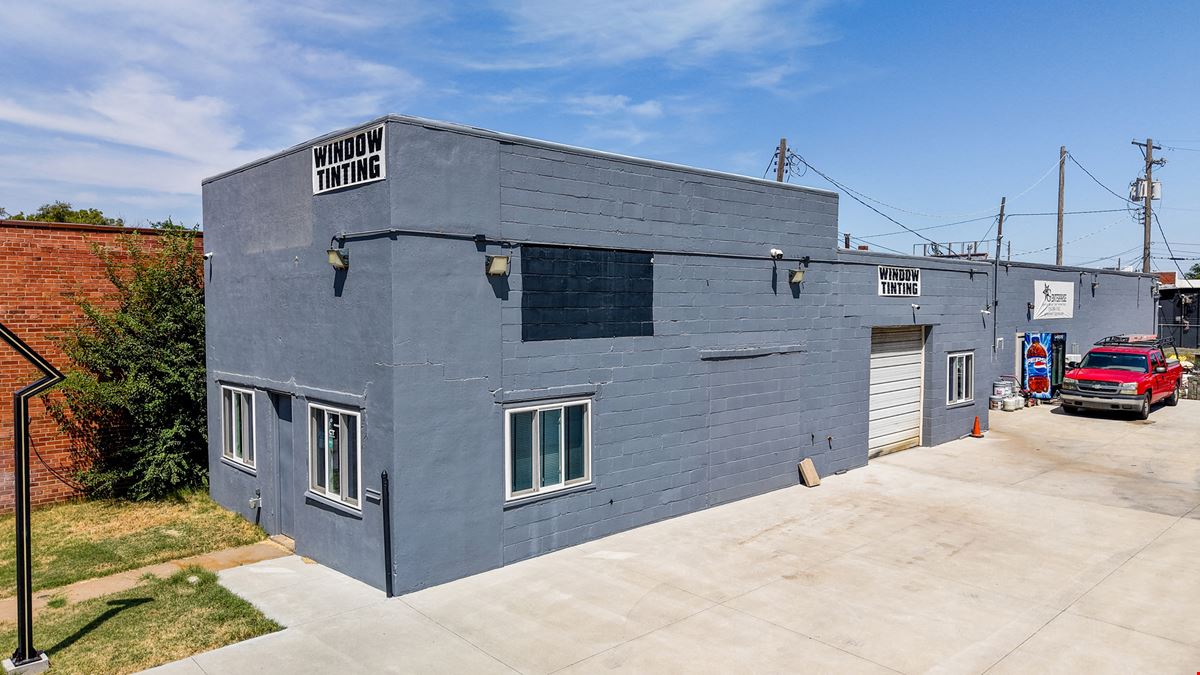 SHOP/WAREHOUSE WITH FENCED YARD