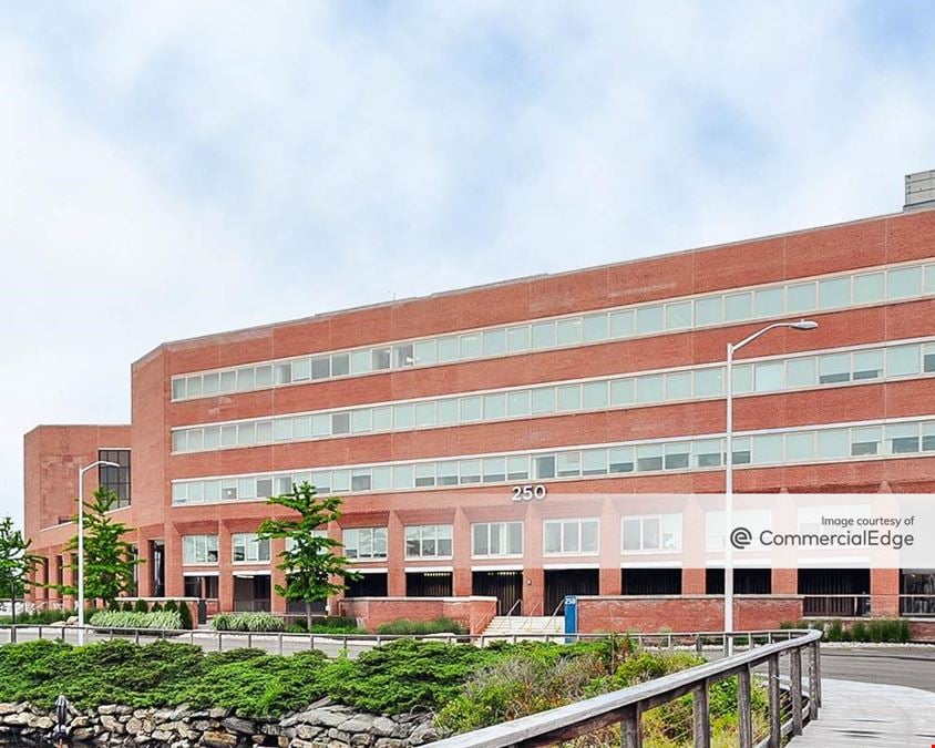 Shippan Landing - 250 & 232 Harbor Drive