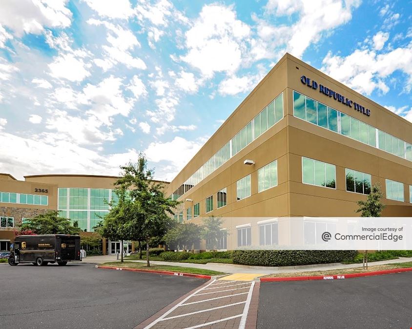 Folsom Corporate Center