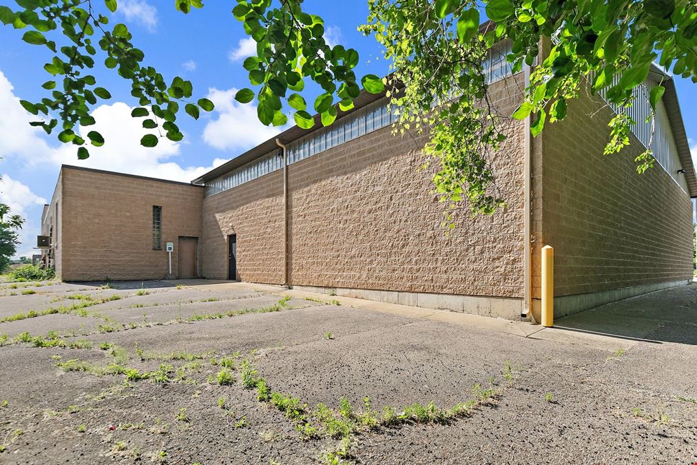 303 Elgin Ave