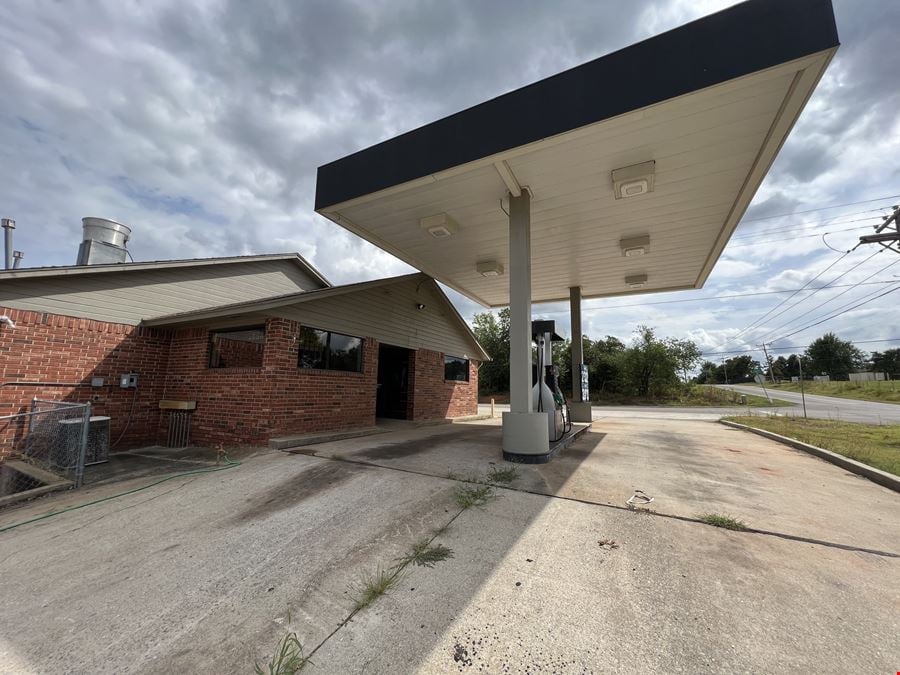 104th and Hiwassee Gas Station