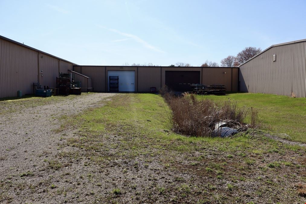 8208 Ellis Rd