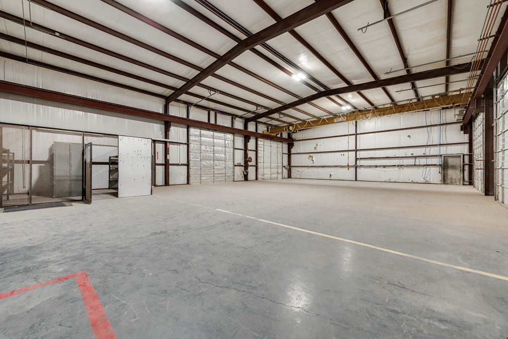 Crane Served Facility off TX-191