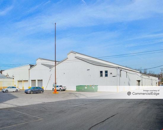 Preview of Industrial space for Rent at 1000 Gregg Street