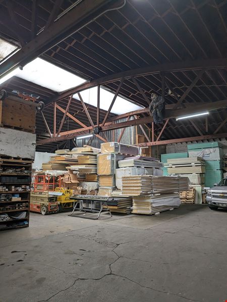 Preview of Commercial space for Sale at 421 N Paulina St