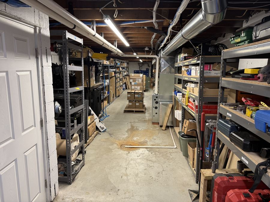 6,535 sq ft-Sale / 5,995 sq ft- Lease