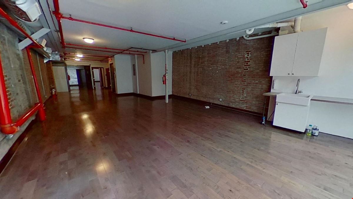 31 W 125th St