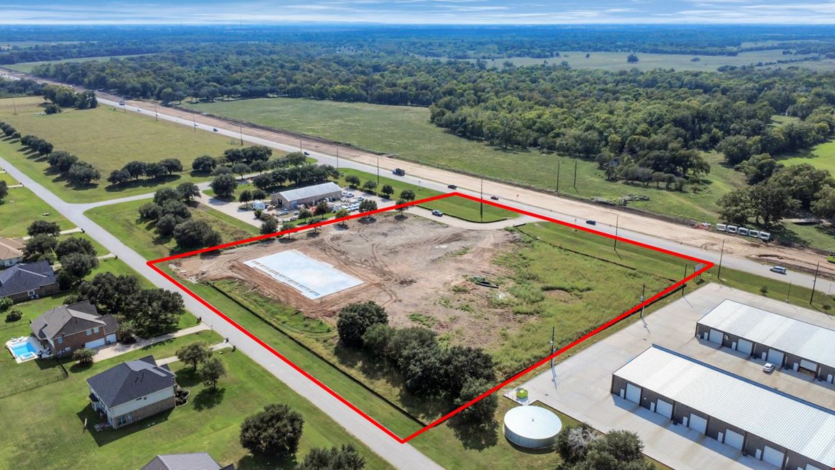 PRE-LEASING INCENTIVES! Plaza at FM 723