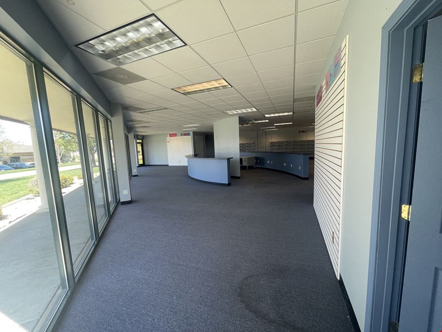 Executive Center VI