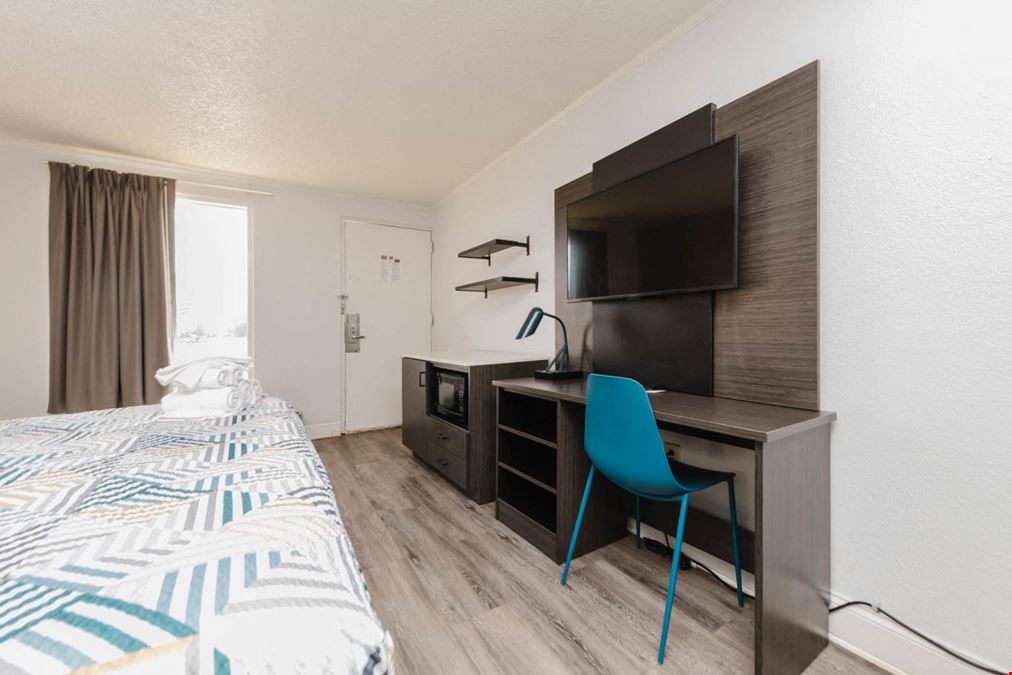 Motel 6 + Studio 6
