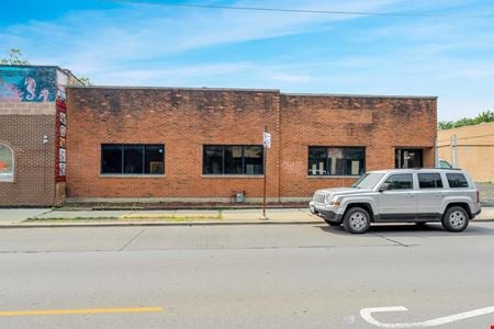 Preview of Industrial space for Sale at 4511 W Belmont Ave