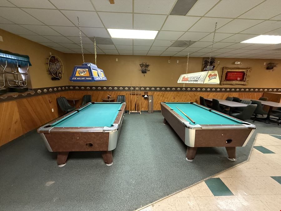 Breckenridge, MN Bar