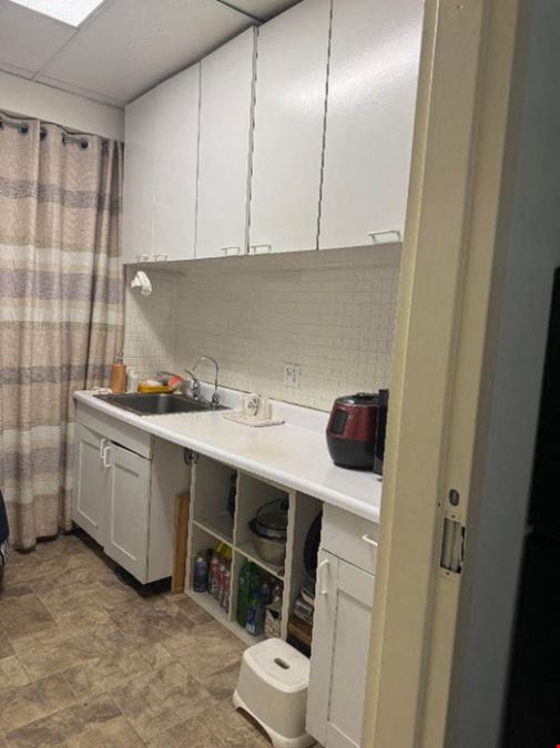14125 northern blvd