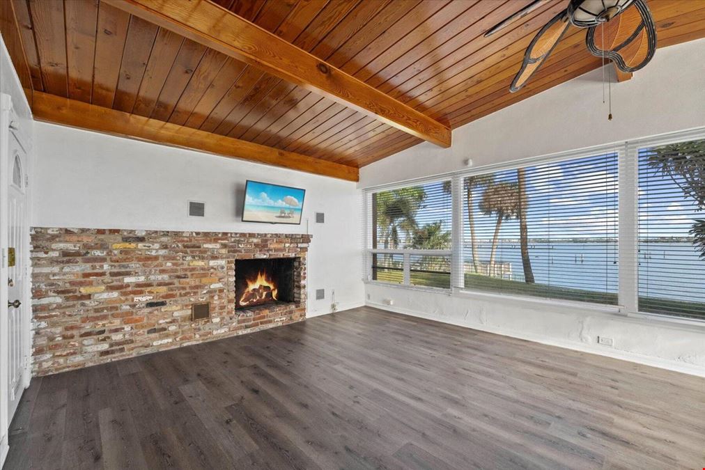 Waterfront Office Space