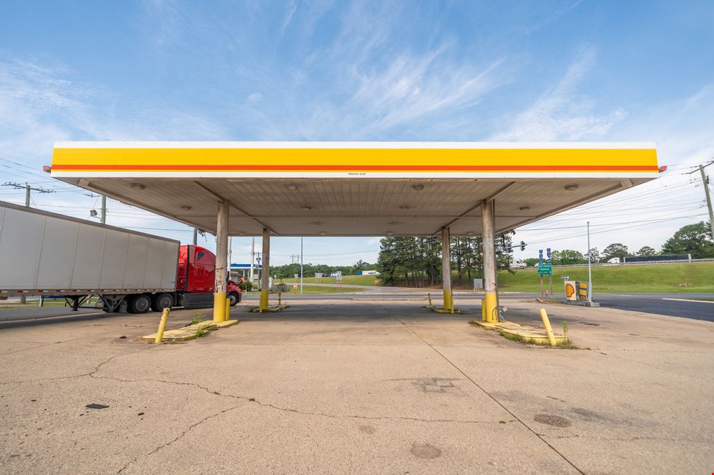 Highway 7 North / Corner Retail