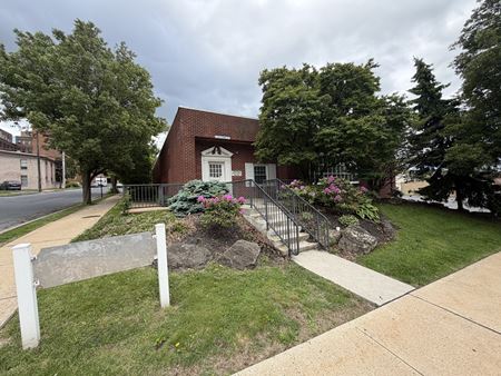 Preview of Office space for Rent at 2100 Ferry St