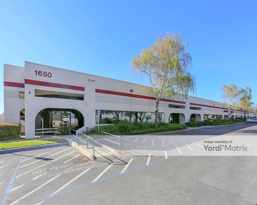Las Plumas Business Park