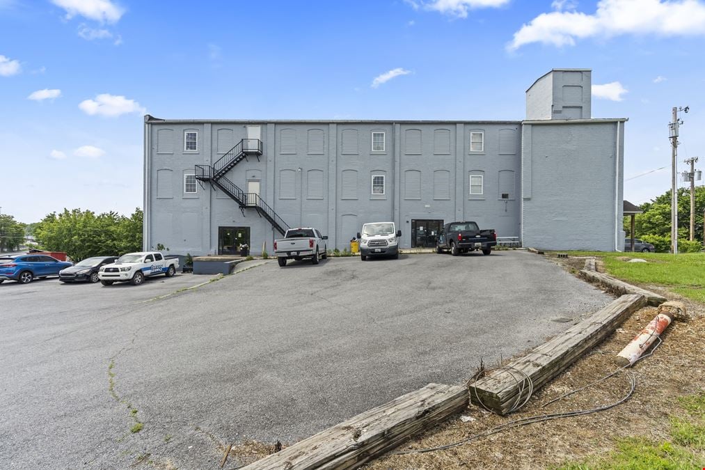 133 S Burhans Blvd, Hagerstown, MD 21740 - Warehouse