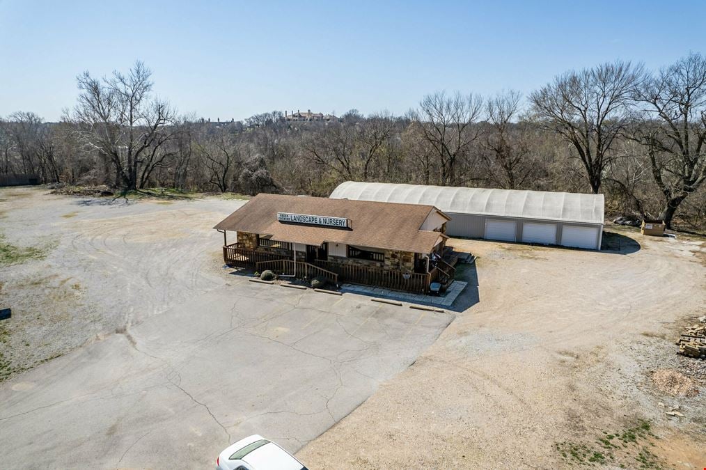 10310 S Elm