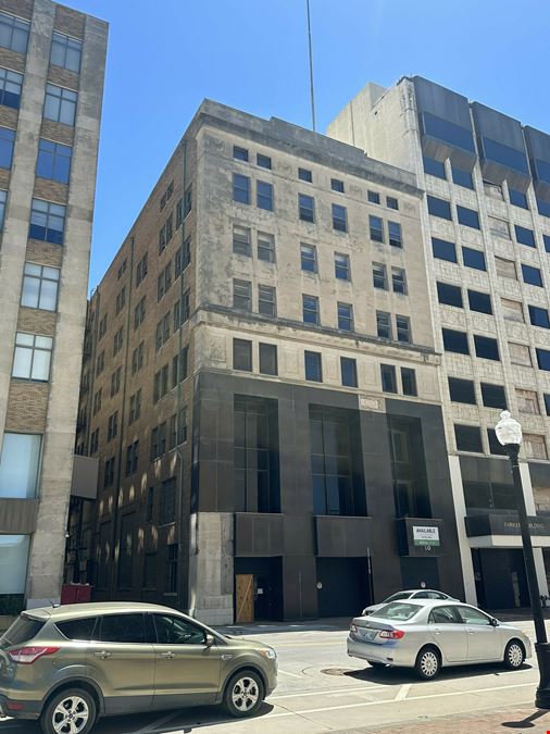 Holarud Building