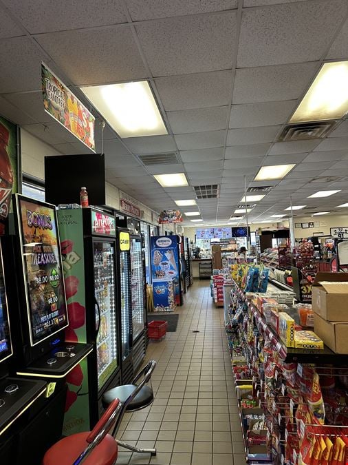 Berry Patch Market & Grill