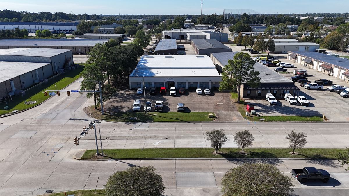 ±14,000 SF Flex Space