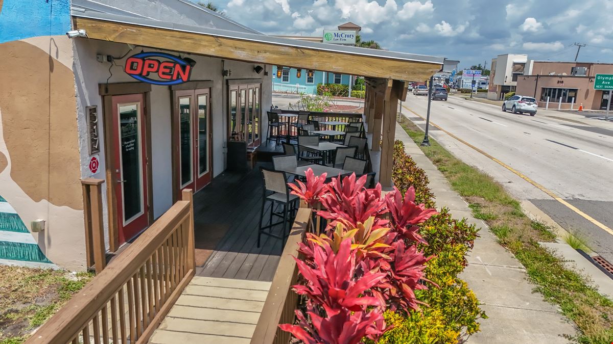 Burg’r Bar | Restaurant & Real Estate