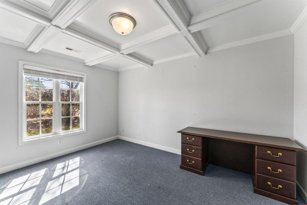 Standalone Office Building for Lease