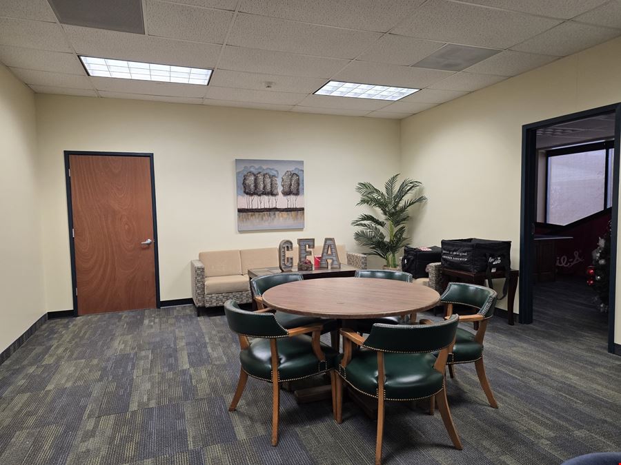37 Anderson Rd - 5,965+/- SF Office/Flex Opportunity