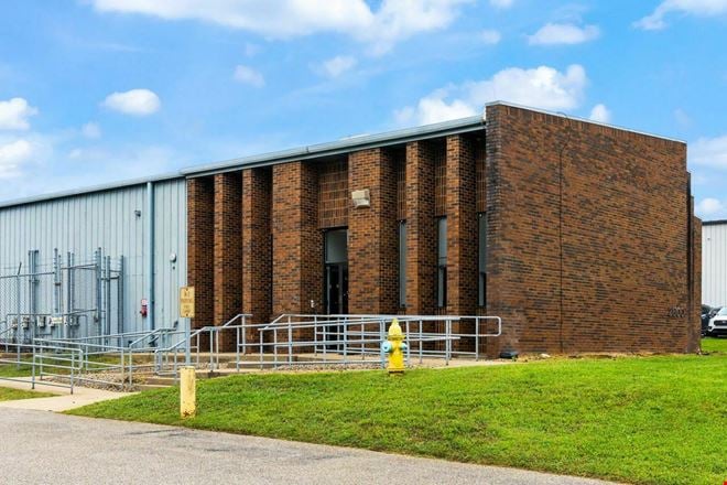 Preview of Industrial space for Rent at 2800 Diode Lane