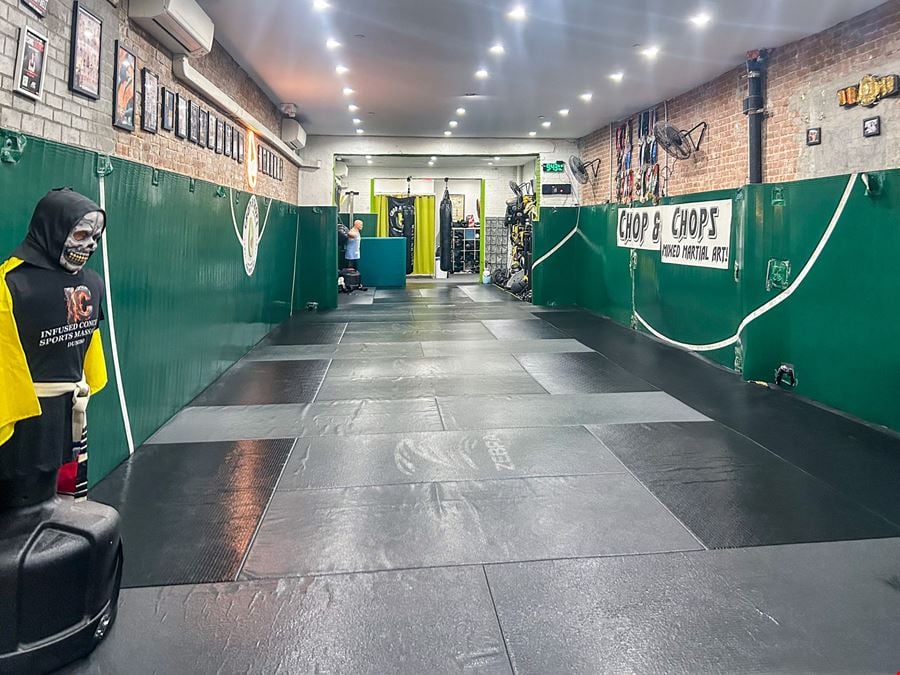 1,600 SF | 862 Dekalb Avenue | Renovated Retail Space for Lease