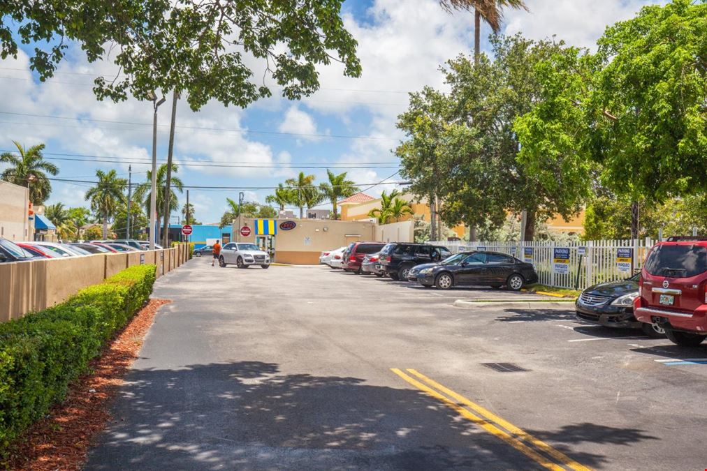 Amscot Little Havana