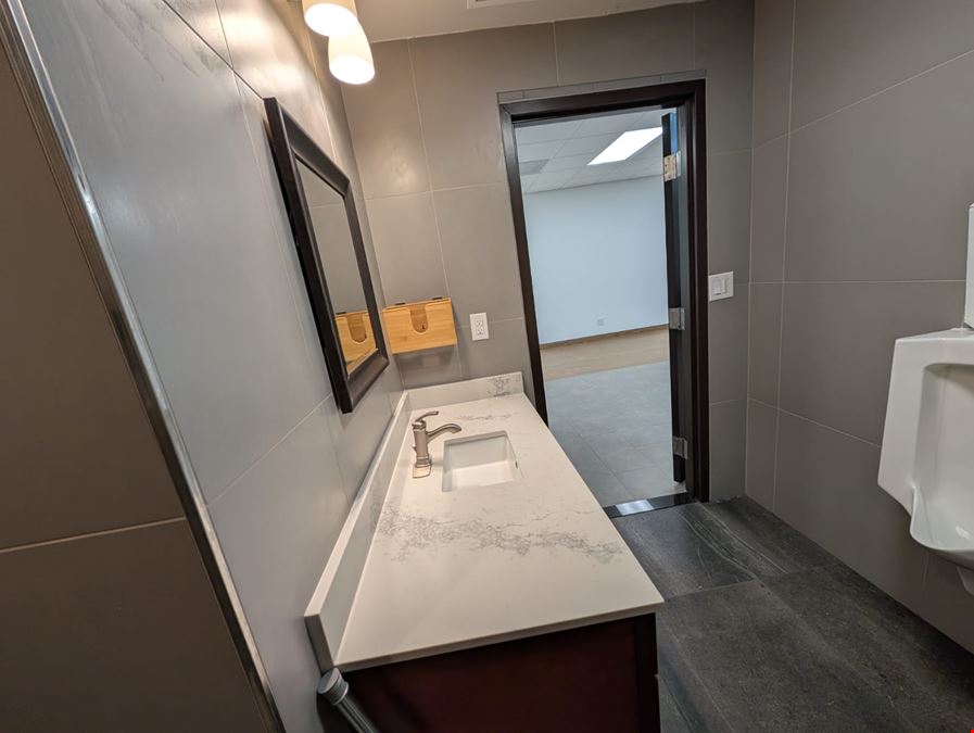 200 Valley Dr, Ste 6