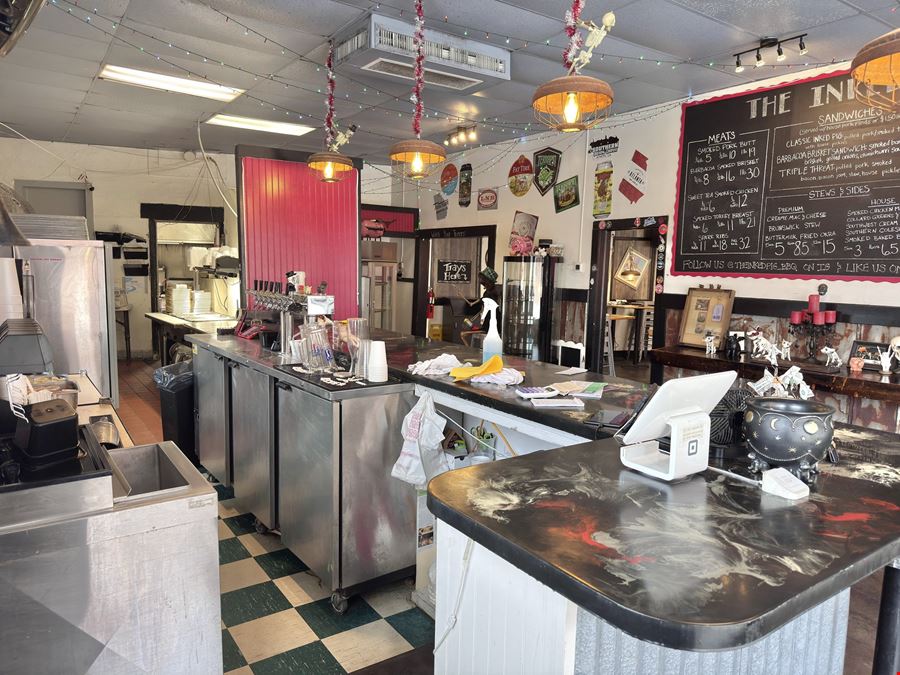 RESTAURANT SPACE FOR LEASE