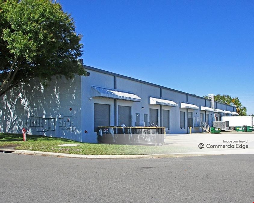 Airport Commerce Center VI