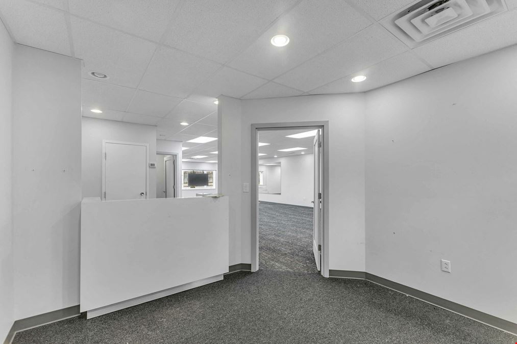 7770 Brecksville Rd