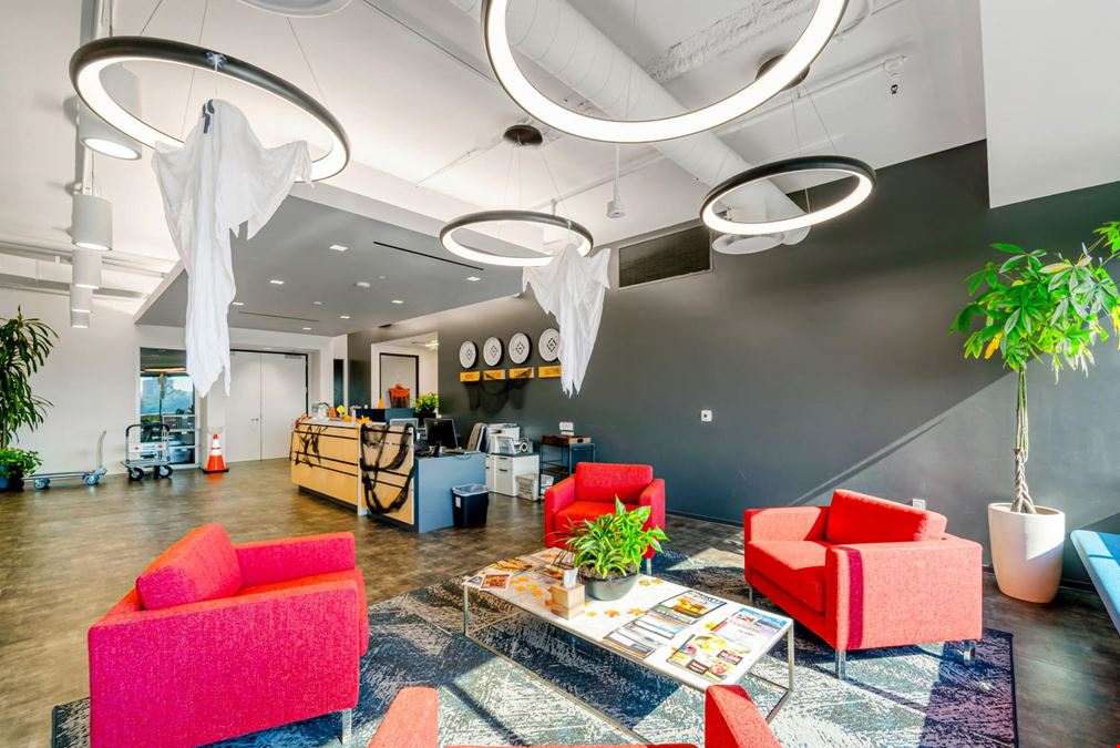 4910 Airport Plaza Dr, Long Beach, CA 90815