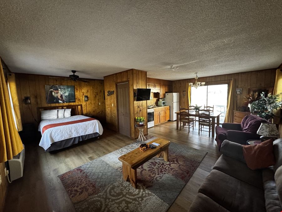 Meadowlark Motel