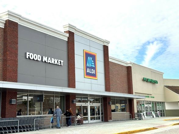 Preview of Retail space for Rent at 4107 Portsmouth Boulevard