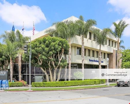 Preview of Office space for Rent at 4801 Wilshire Blvd