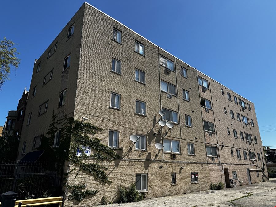 4725 S Michigan